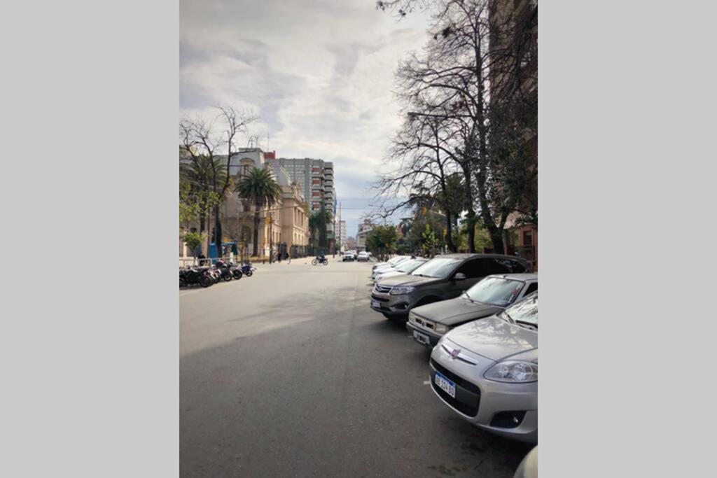 شقة Departamento Centrico A Metros De Plaza Belgrano سان سلفادور دي خوخوي المظهر الخارجي الصورة